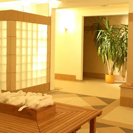 Ξενοδοχείο Atrium Am 3*